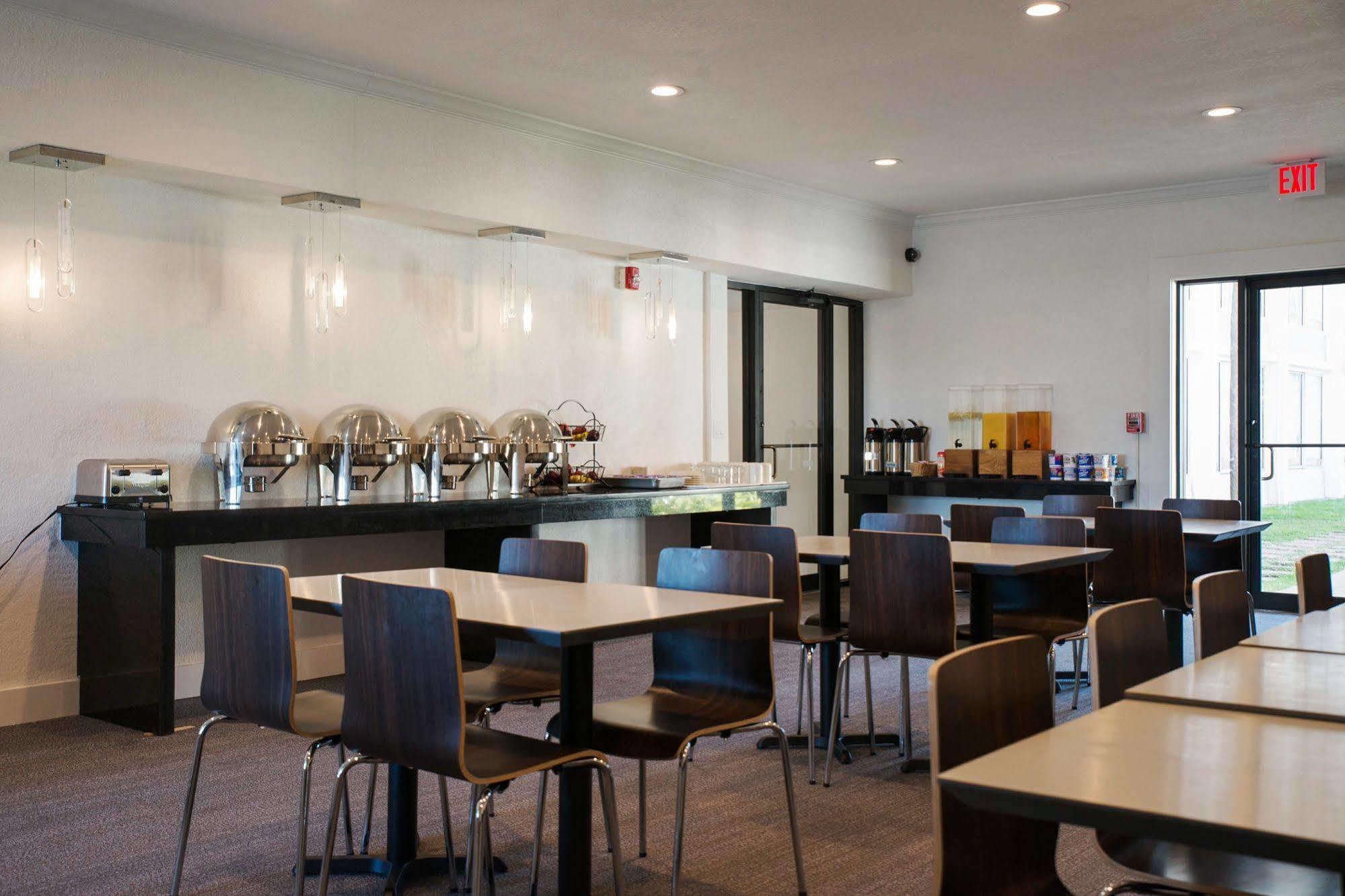 The West Wing Boutique Hotel 坦帕 外观 照片